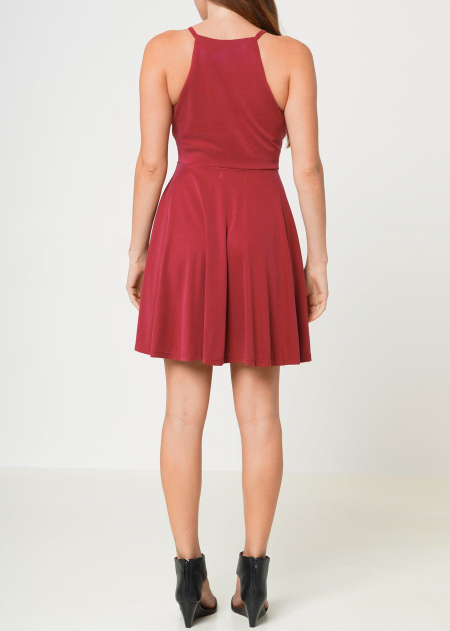 Women's Halter Neck Gathered Front Dress In Wine