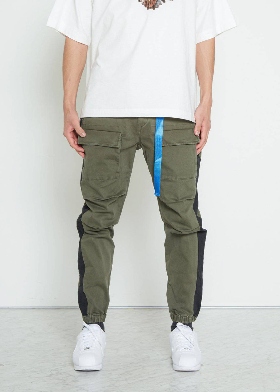 Konus Men's Woven Jogger with Tape in Olive - shopatkonus