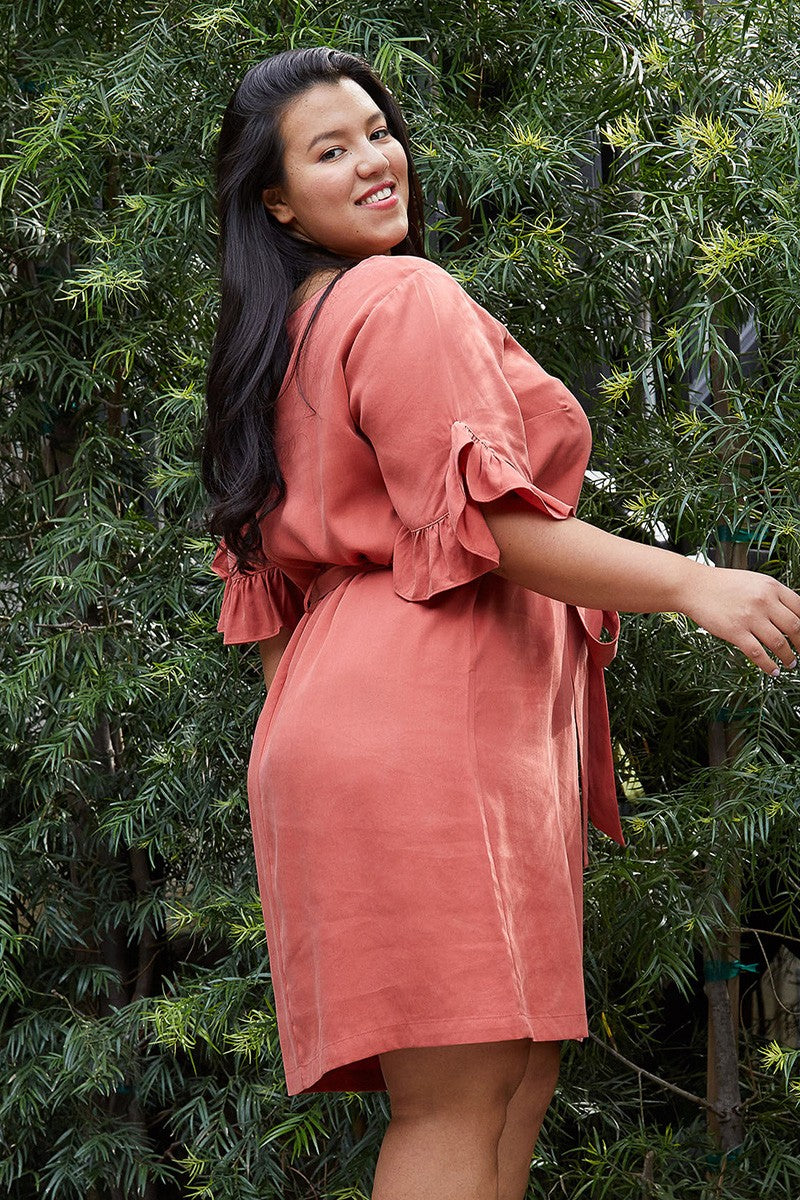 Plus Size Square Neck Ruffle Sleeve Shift Dress - shopatkonus